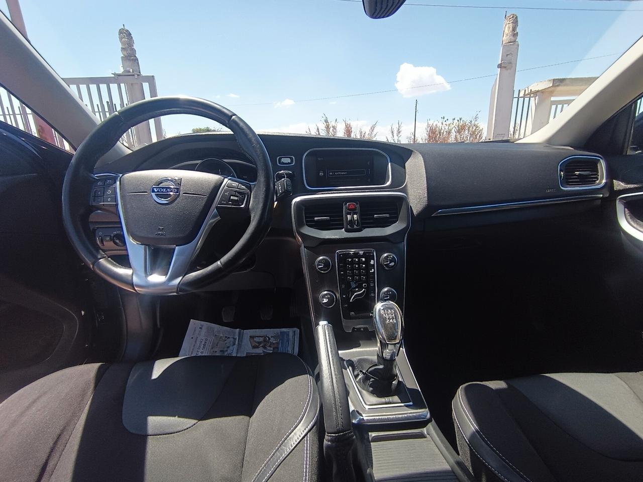 Volvo V40 D2 1.6 Summum