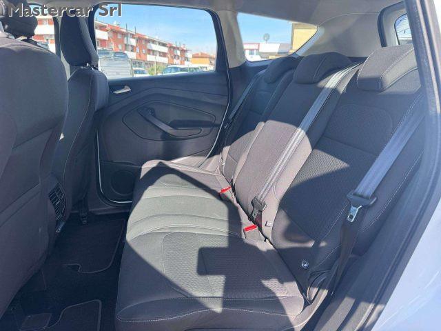 FORD Kuga 1.5 TDCi 120CV AUTOM S&S Business TG : FR704FJ