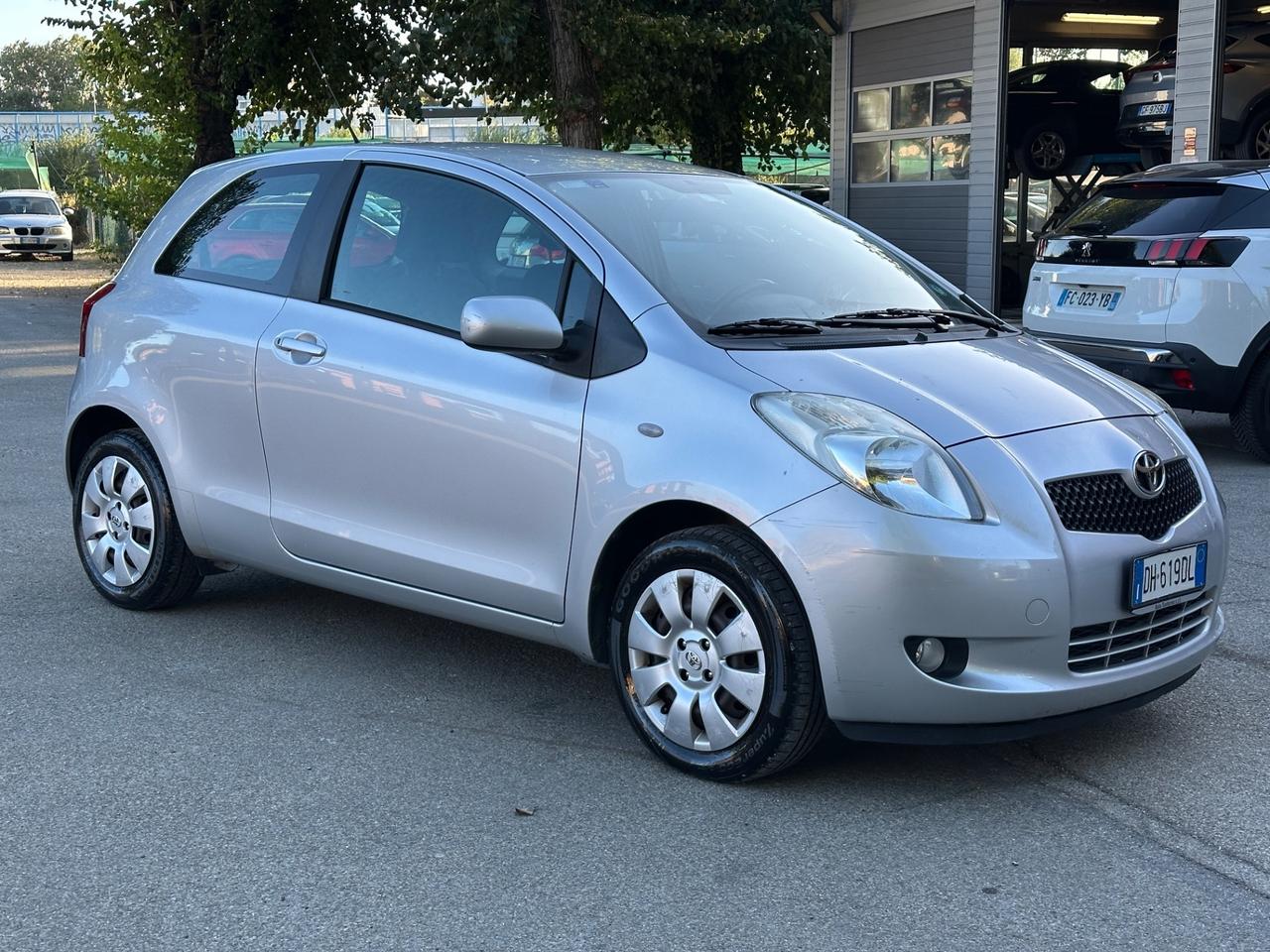 Toyota Yaris 1.3 3 porte Sol