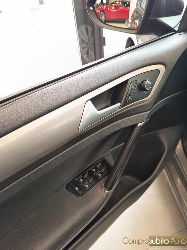 VOLKSWAGEN Golf Variant 1.6 TDI 110 CV DSG Business BlueMotion Tech.