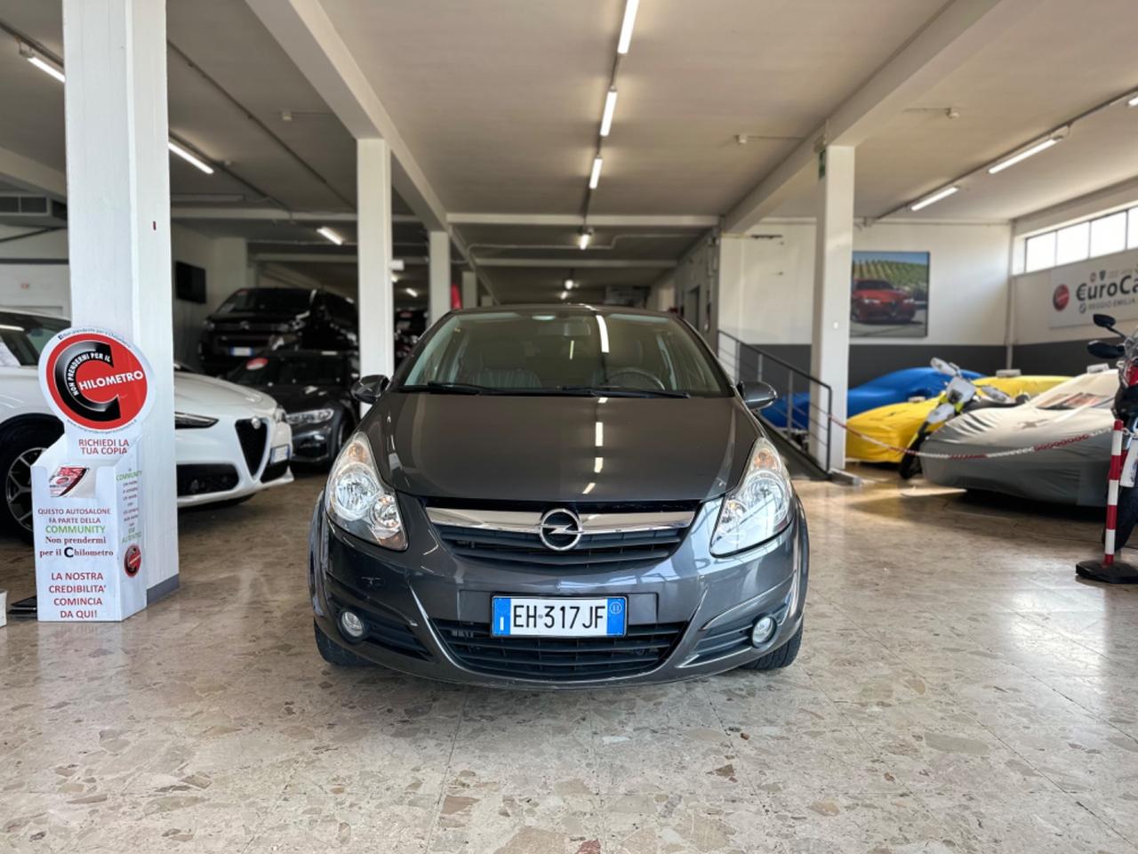 Opel Corsa 1.2 3 porte Club 06/2011 Euro 5