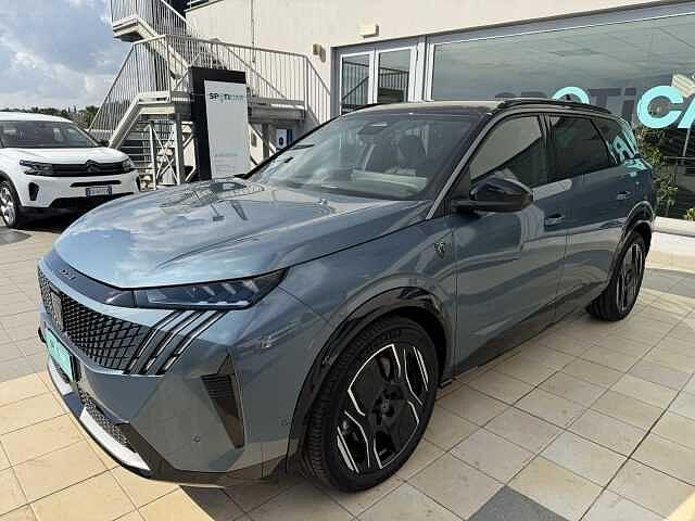 Peugeot 5008 motore elettrico (73kWh) 210 CV GT