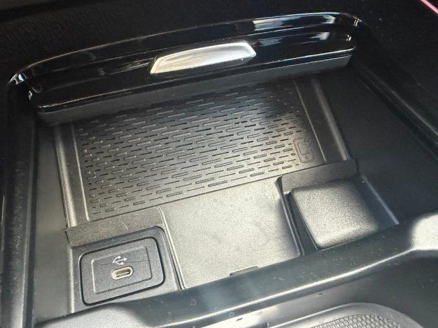 MERCEDES-BENZ GLA 200 Automatic AMG Line Premium