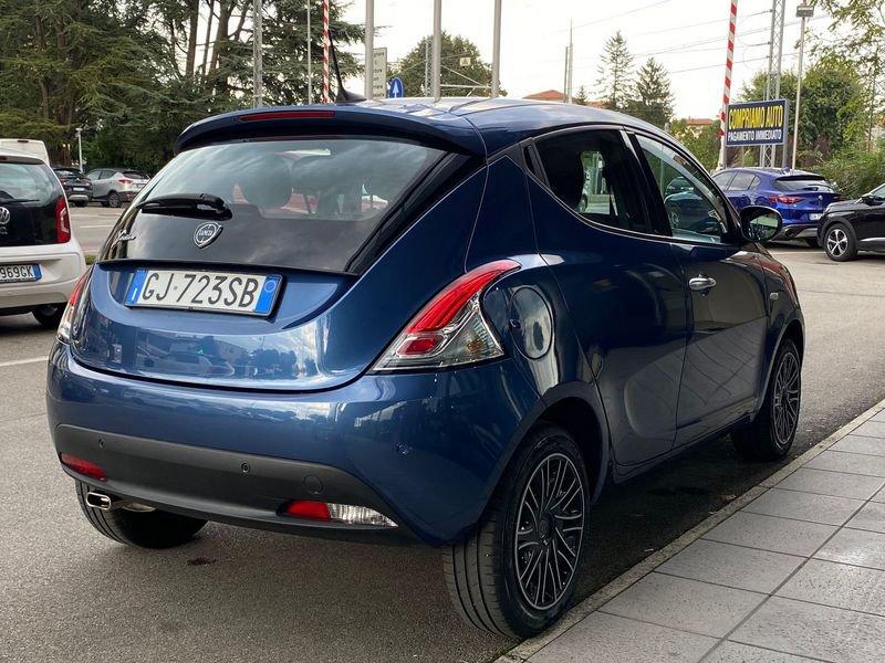 Lancia Ypsilon Ypsilon 1.2 69 CV 5 porte GPL Ecochic Silver
