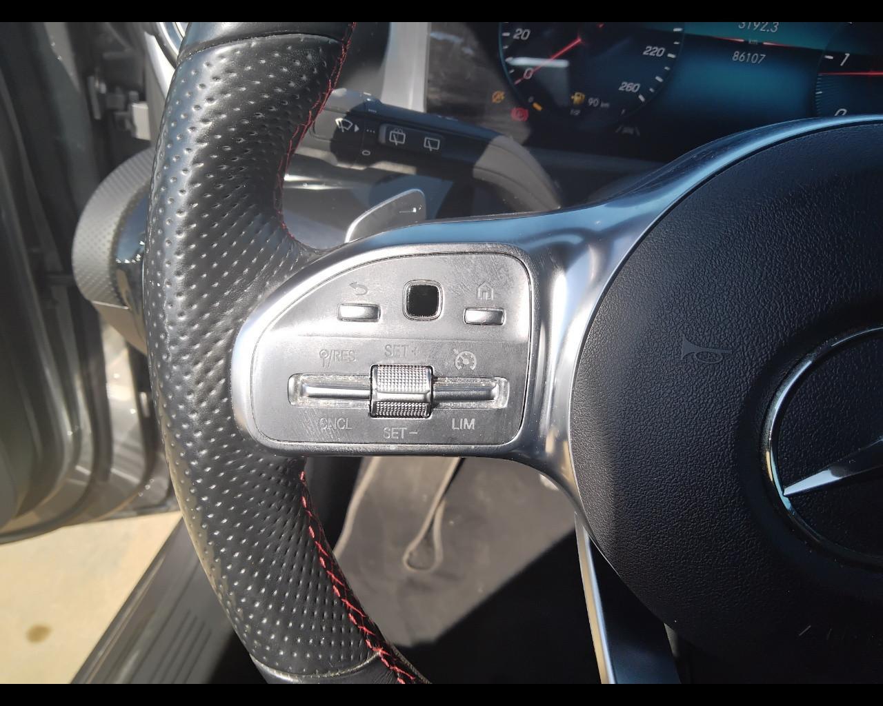 Mercedes-Benz Classe A - W177 2018 - A 200 d Premium auto