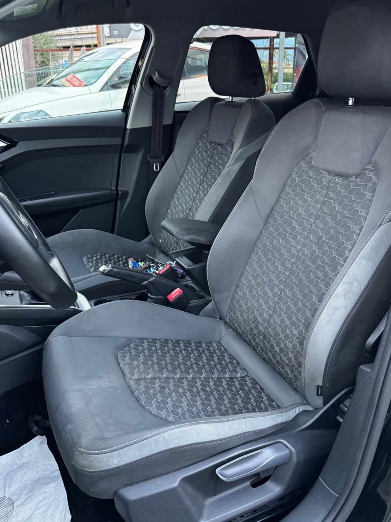 Audi A1 SPB 40 TFSI S tronic line edition