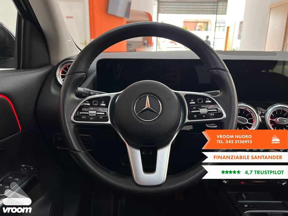 MERCEDES GLA (H247) GLA 220 d Automati...