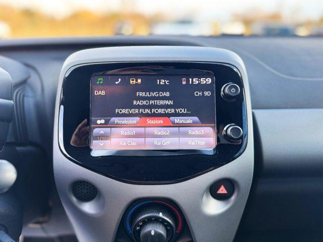 TOYOTA Aygo CONNECT 1.0 VVT-i 5 P X-BUSINESS *SERVICE TOYOTA*