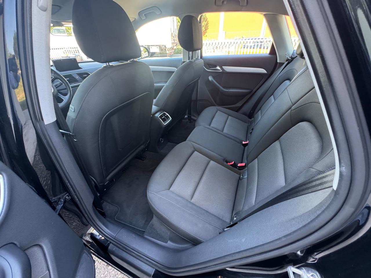 Audi Q3 2.0 TDI 120 CV Design