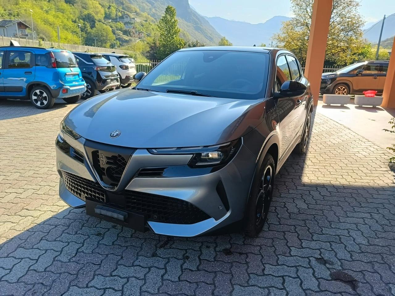 Alfa Romeo Junior 1.2 136 CV Hybrid eDCT6 Speciale