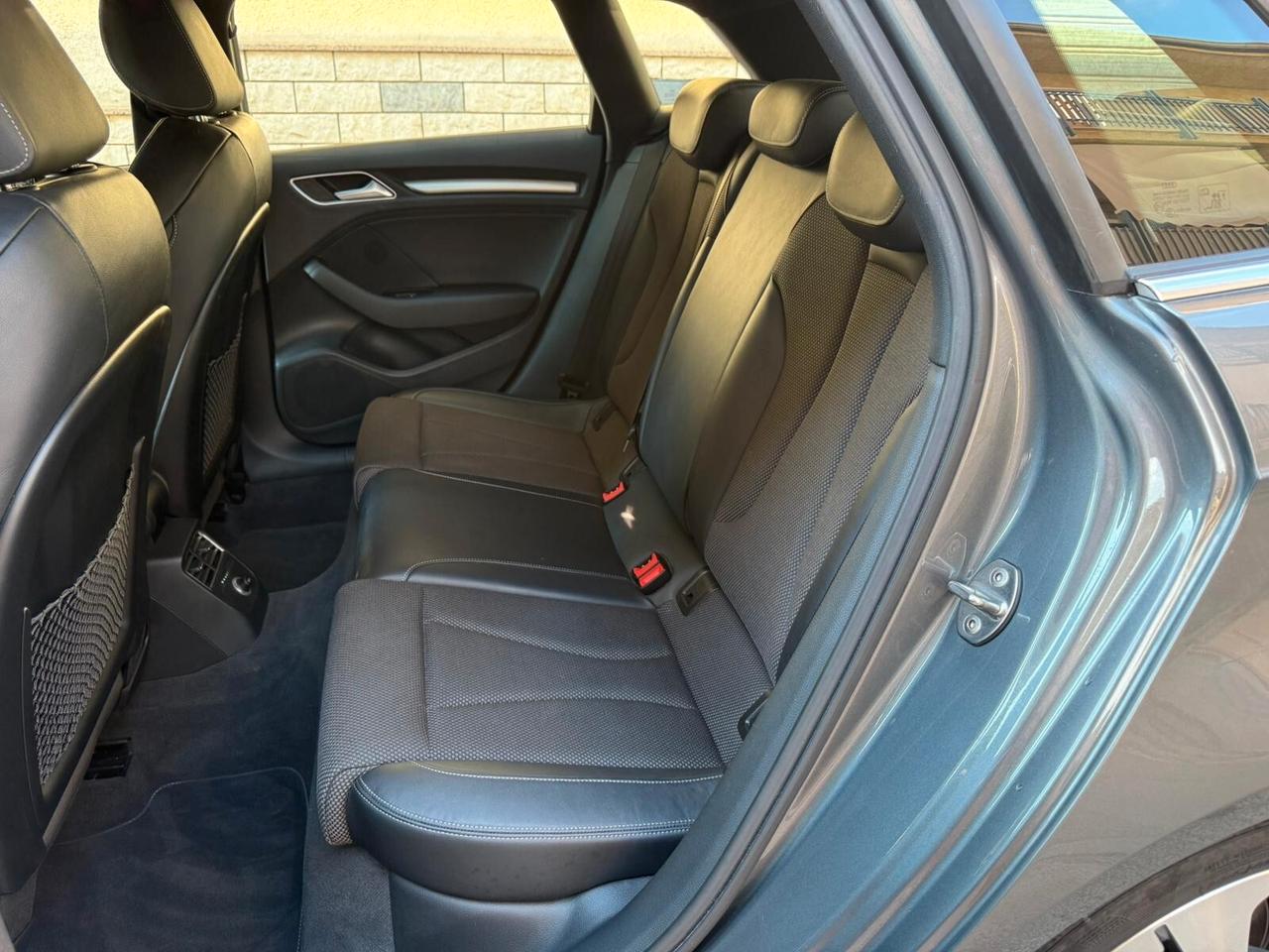 Audi A3 SPB 30 TDI S tronic S-Line