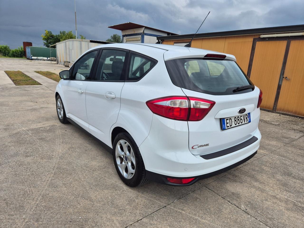 Ford C-Max 1.6 TDCi 115CV Titanium neopatentati