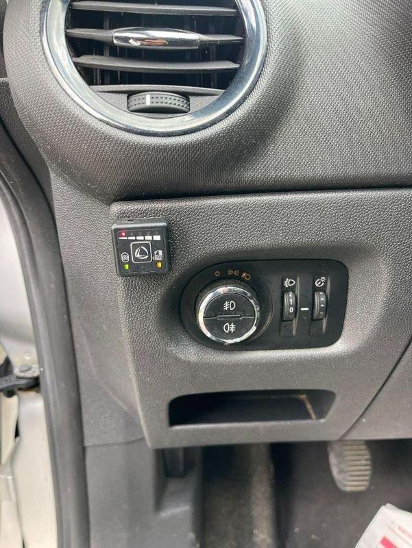 Opel Corsa 1.2 80CV 5 porte GPL-TECH Club