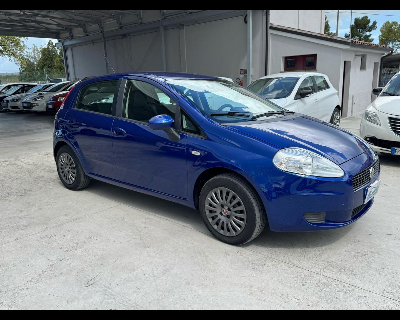 FIAT Grande Punto - Grande Punto 1.2 5 porte Dynamic impiantata Metano