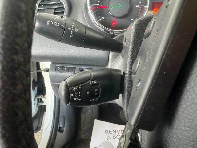PEUGEOT 5008 cil. 2.0 HDi 163CV comandi Disabili