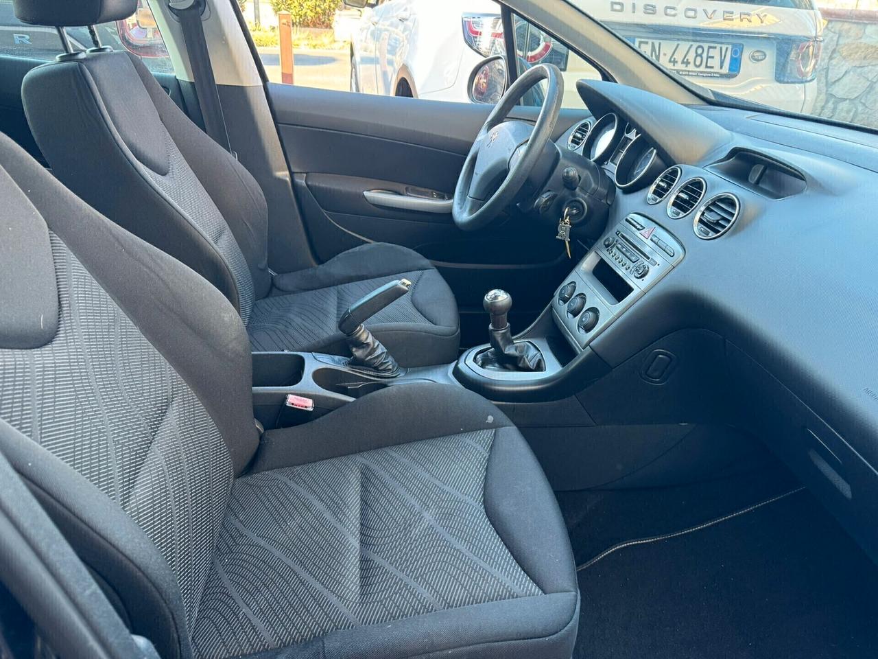 Peugeot 308 1.6 HDI 90 cavalli S. W.