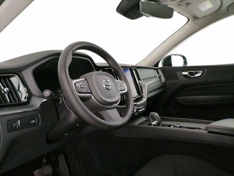 Volvo XC60 2.0 b4 Momentum auto