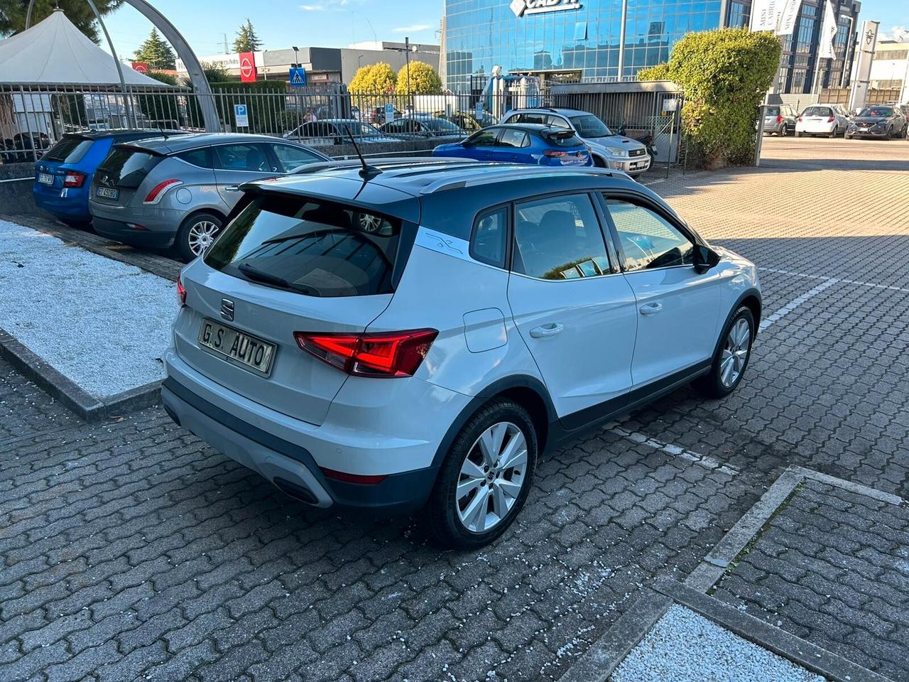 SEAT Arona 1.0 ecotsi 110cv dsg FARO DX GUASTO