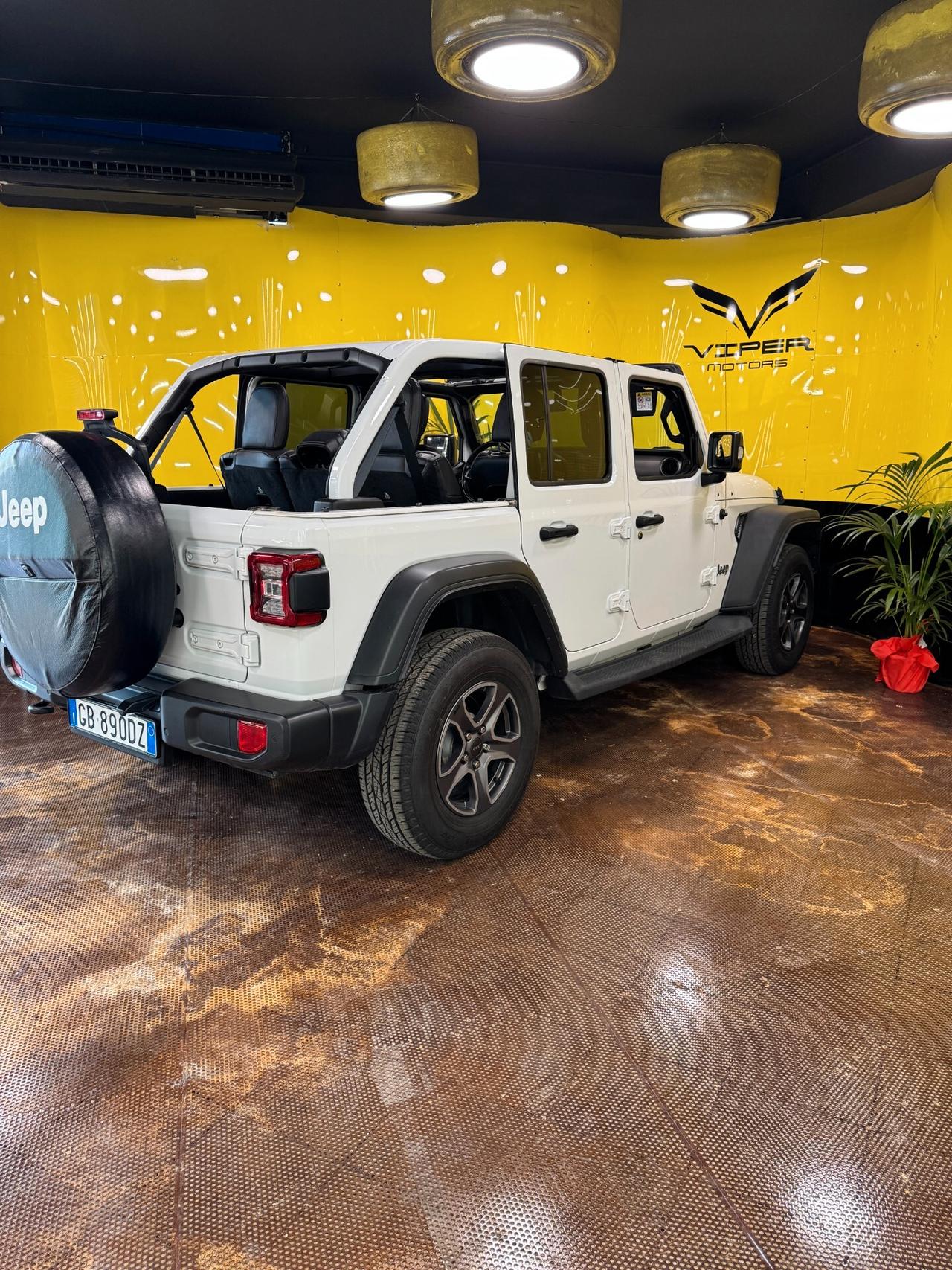 Jeep Wrangler Unlimited 2.2 Mjt II Night Eagle