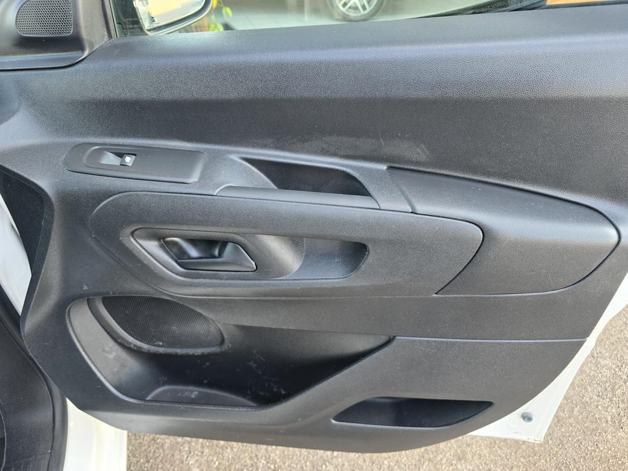 Peugeot Partner 1.5 BlueHDi 100 S&S PC Furgone Pro