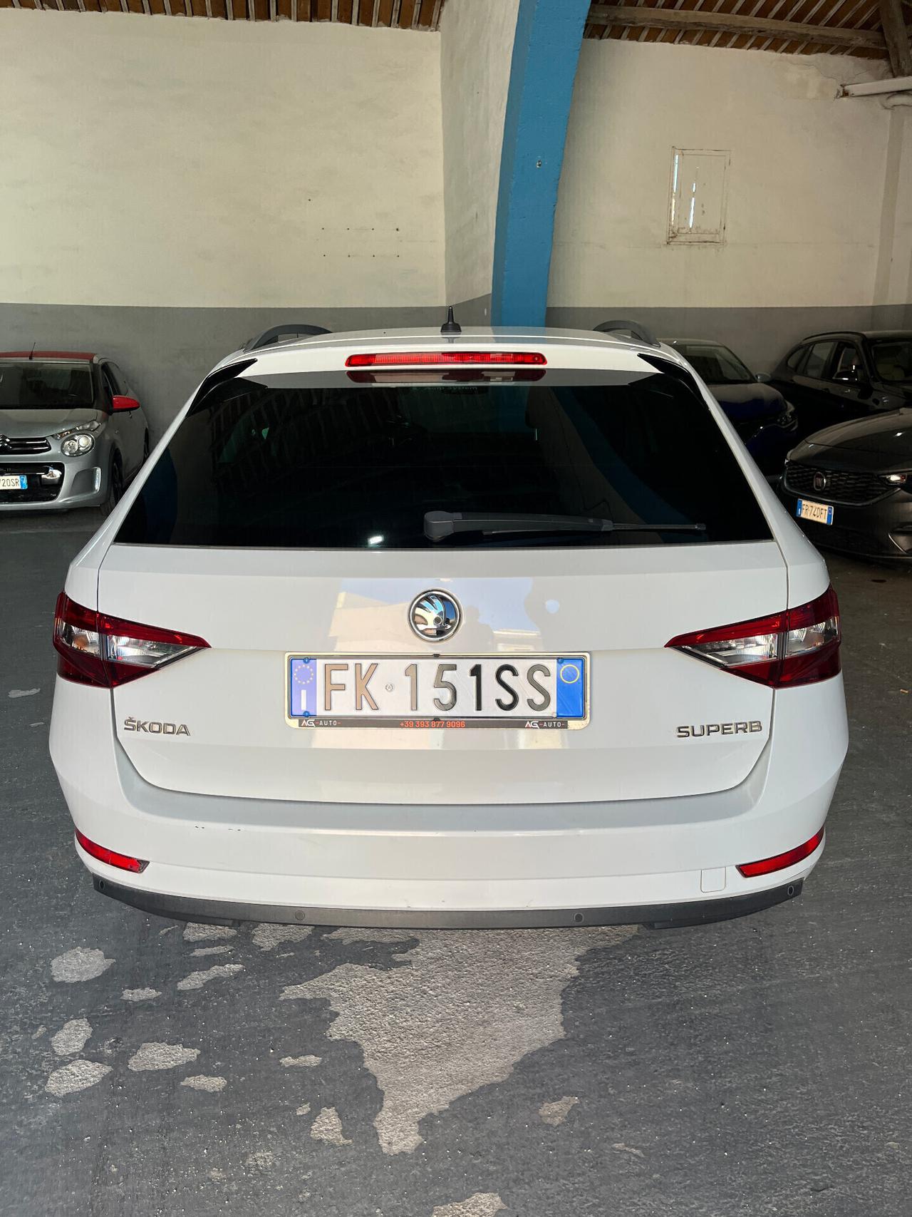 Skoda Superb 2.0 TDI DSG Wagon Ambition