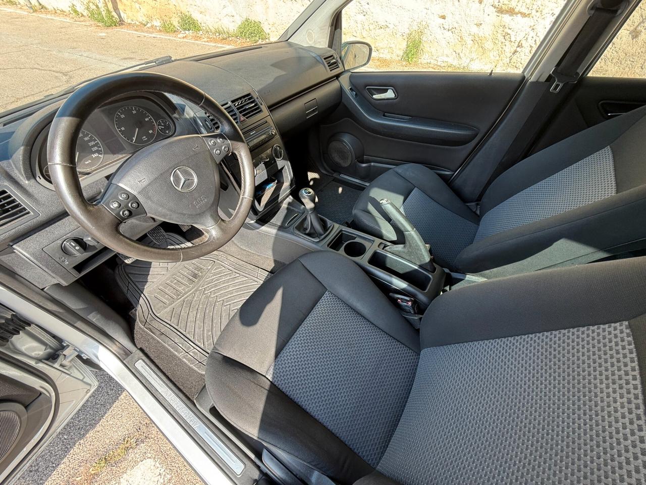 Mercedes A 180 110 CV/CLIMA/5 POSTI