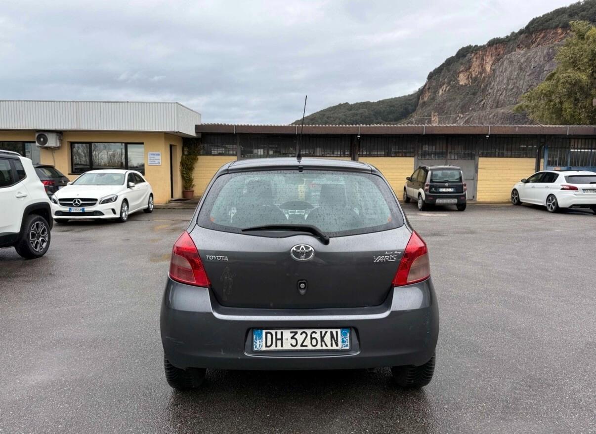 Toyota Yaris 1.3 5 porte Sol