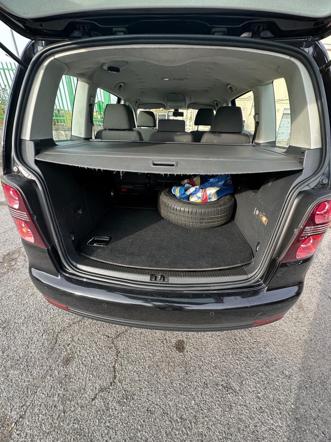 Volkswagen Touran 1.6 Trendline Bifuel G