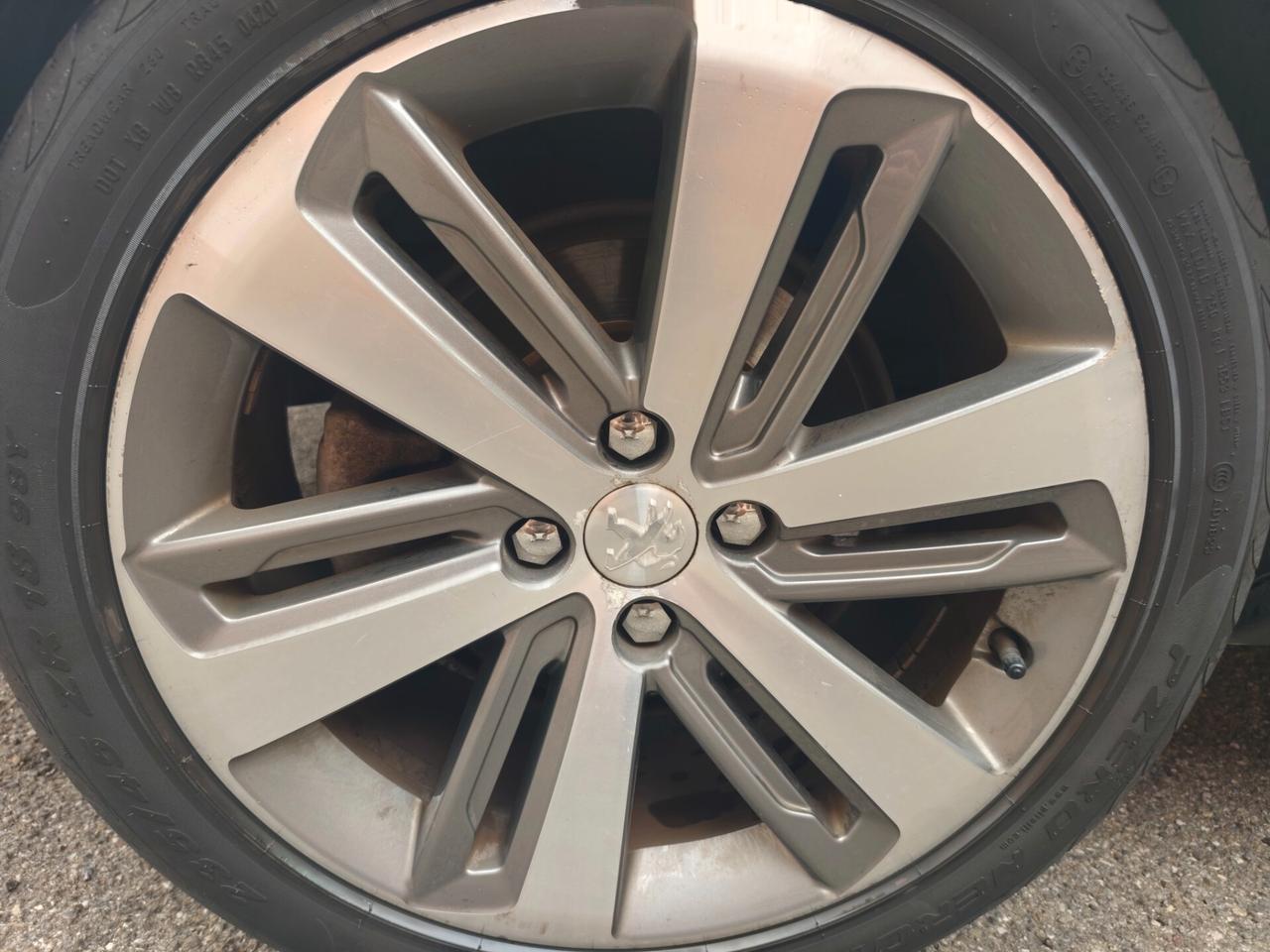 Peugeot 3008 HYbrid4 Full Optional lavori certificati