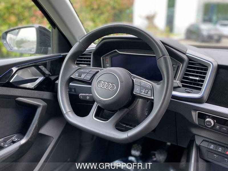 Audi A1 2ª serie SPB 30 TFSI Identity Black