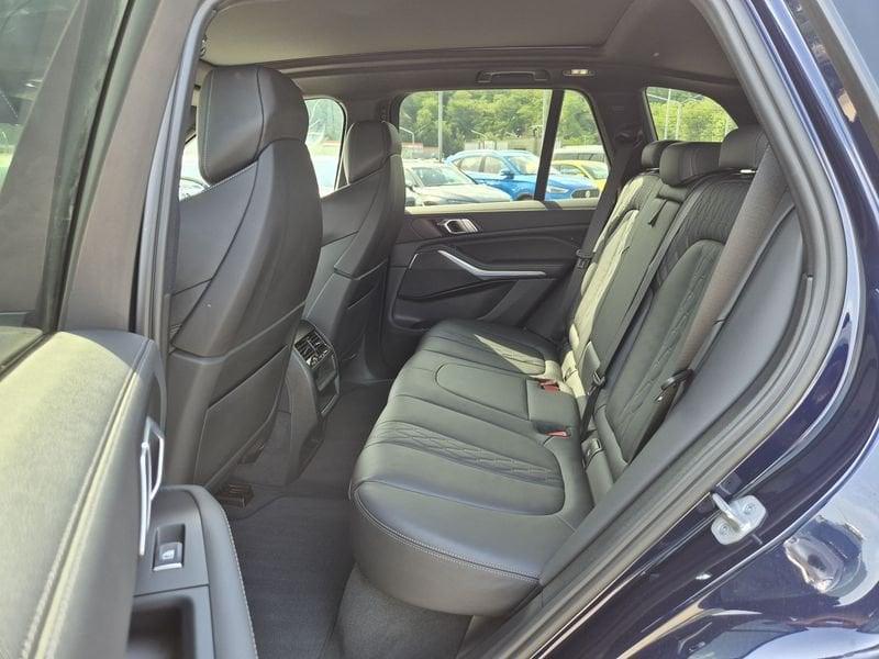 BMW X5 xdrive40d mhev 48V Msport auto