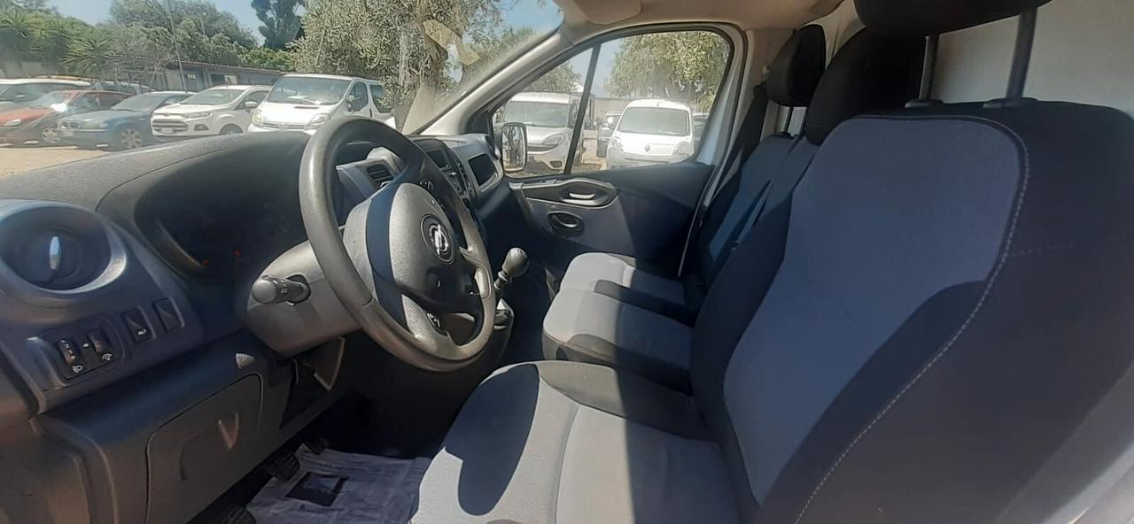Opel Vivaro 2017 - 1.6 bi-turbo Lb automobili