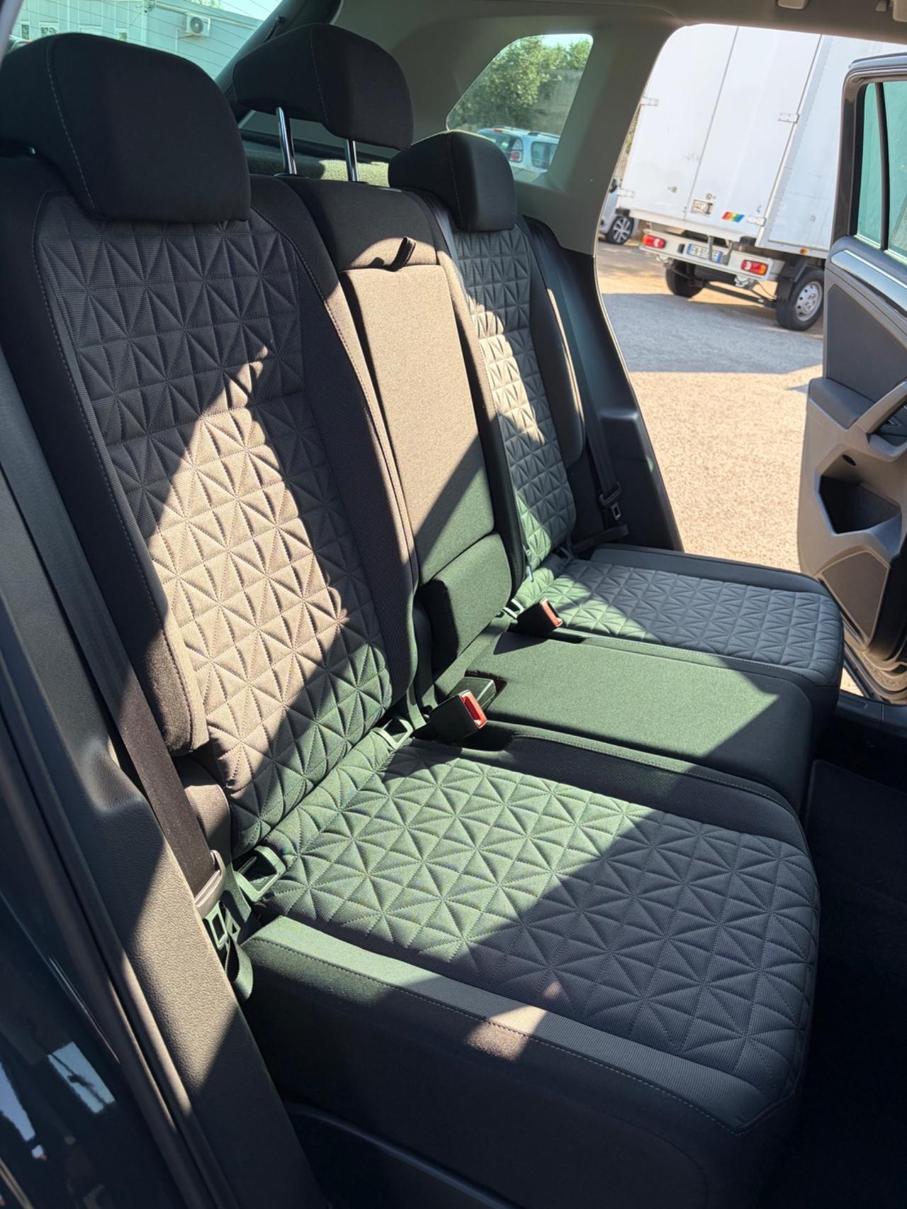 Volkswagen Tiguan 2.0 TDI 150 CV SCR DSG Elegance