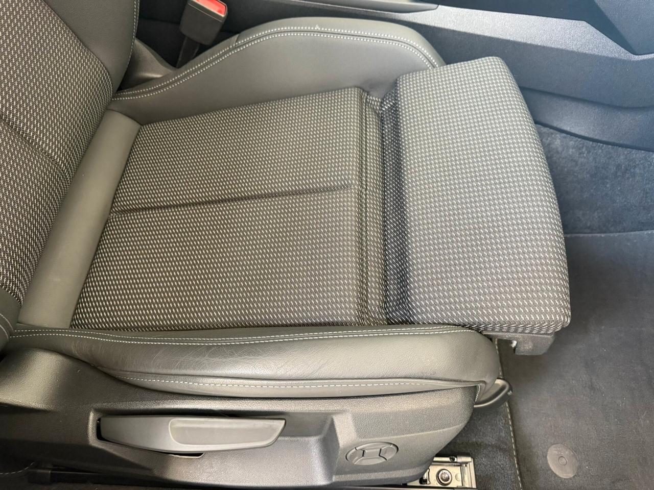 Audi A3 allstreet 35 TDI S tronic Business Advanced