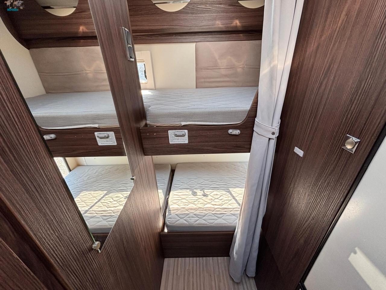 Benimar TESSORO 413 - LETTO A CASTELLO IN CODA + BASCULANTE