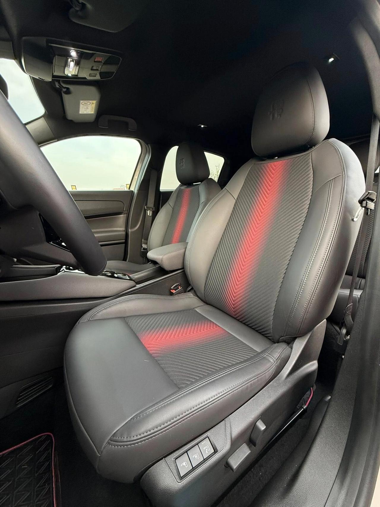 Alfa Romeo Junior 1.2 145 CV Hybrid eDCT6 Speciale