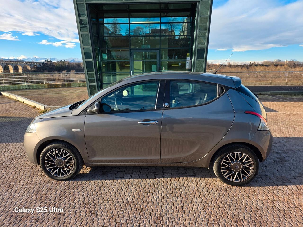Lancia Ypsilon 1.2 GPL ritiro usato/scambio