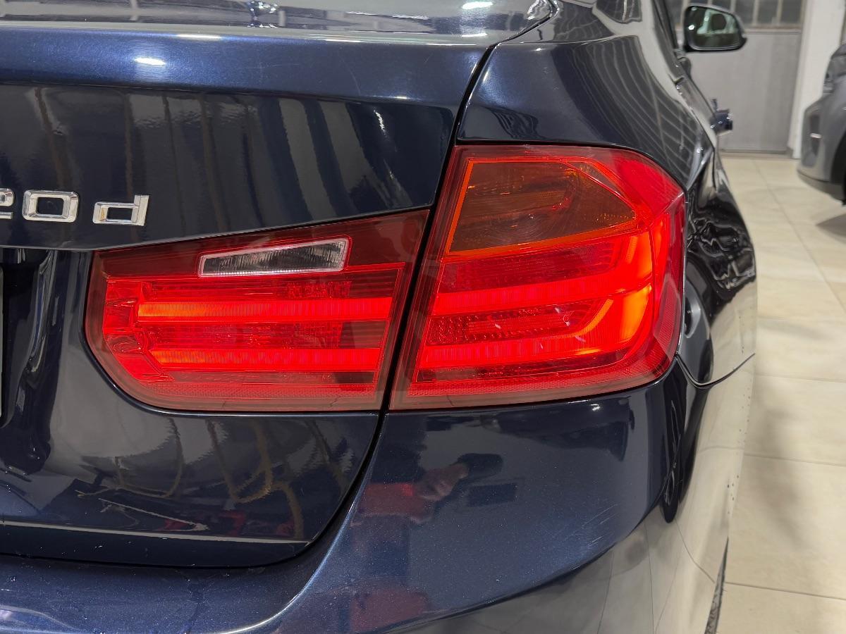 BMW - Serie 3 - 320d Efficient Dynamics Modern