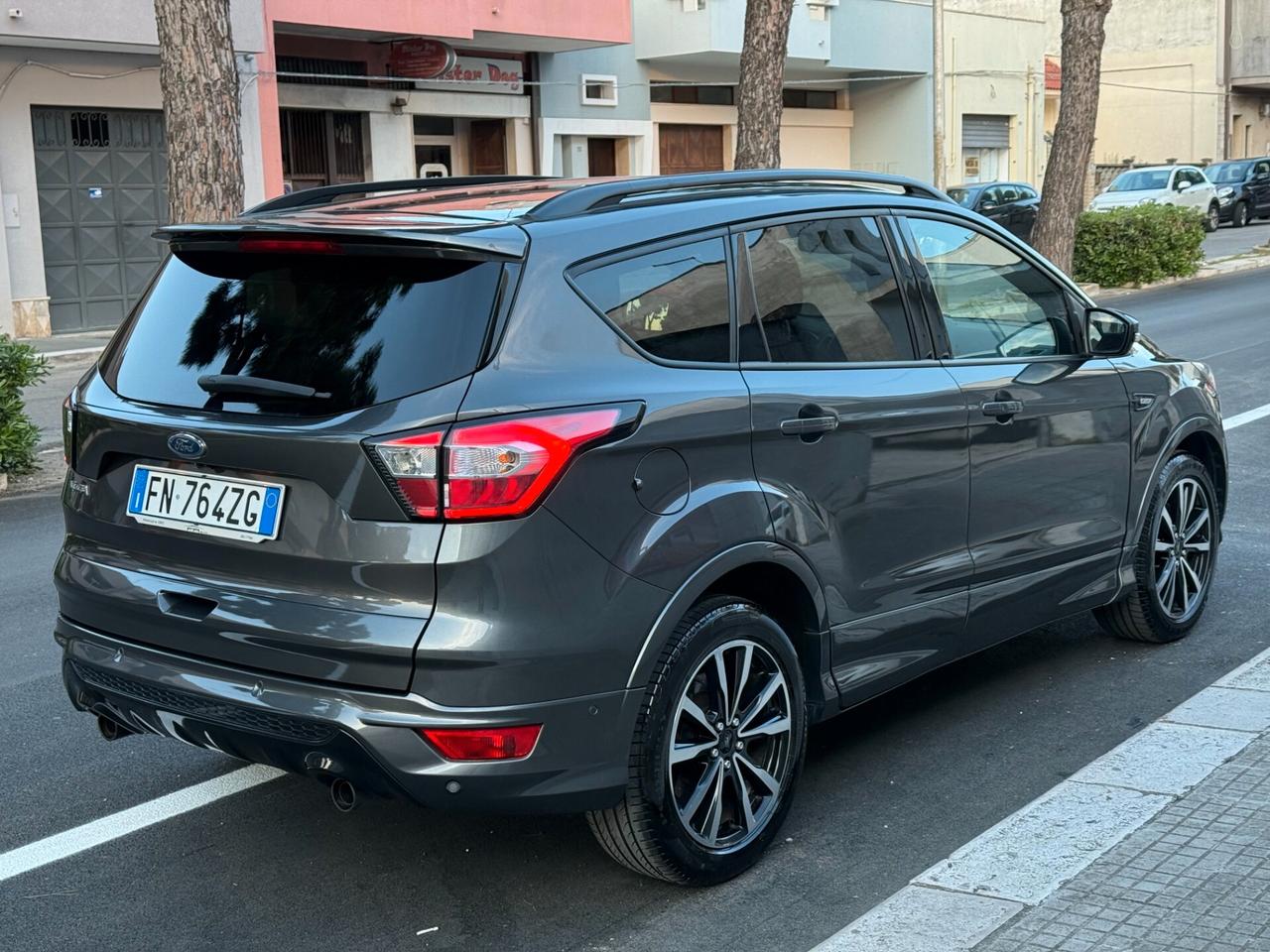 Ford Kuga 1.5 TDCI 120CV ST-Line NAVI CAMERA 2018