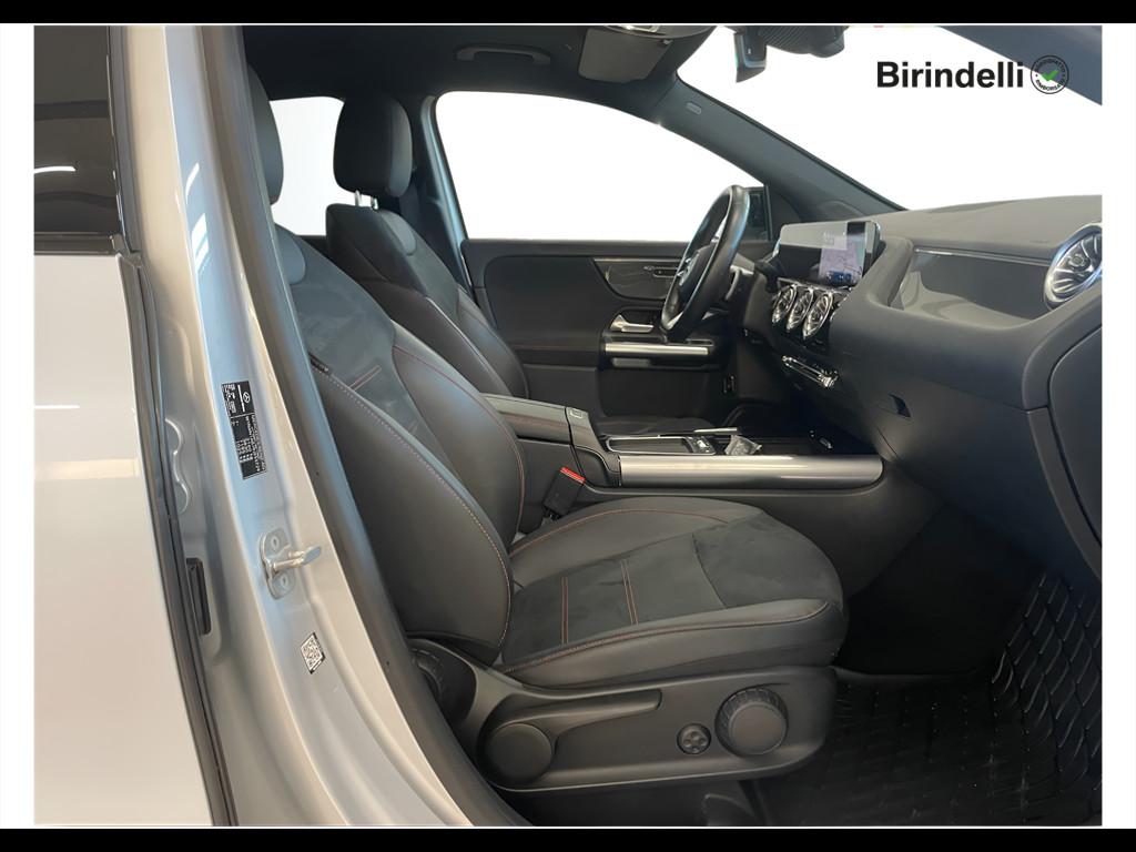 Mercedes-Benz GLA (H247) - GLA 180 d Automatic AMG Line Premium