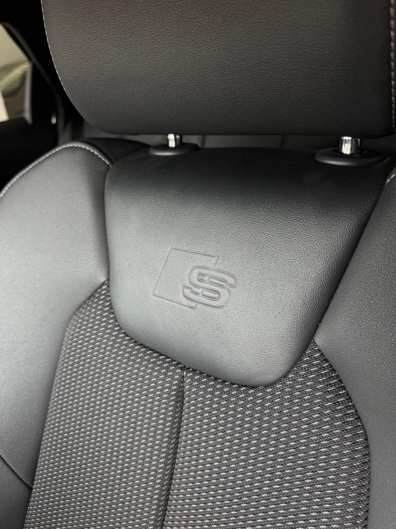 Audi A1 SPB 30 TFSI S tronic Identity Black