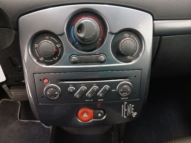 Renault Clio 5p 1.2 16v Le Iene c/CL