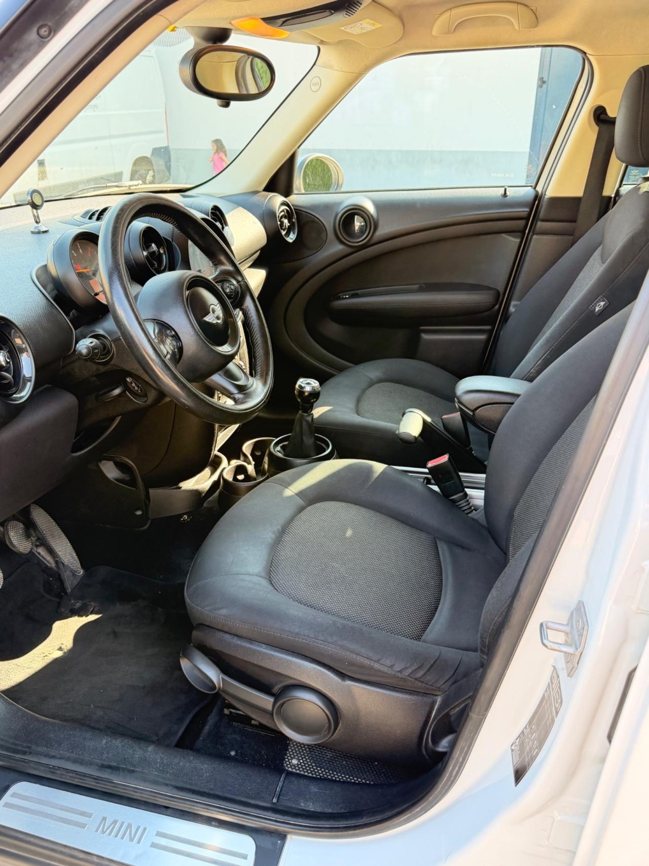 MINI COUNTYMAN 1.6D euro6 NEOPATENTATI GARANZIA