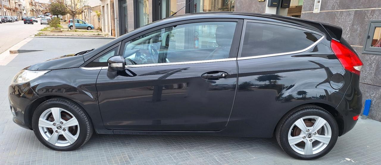 Ford Fiesta 1.4 TDCi 68CV 3 porte Titanium