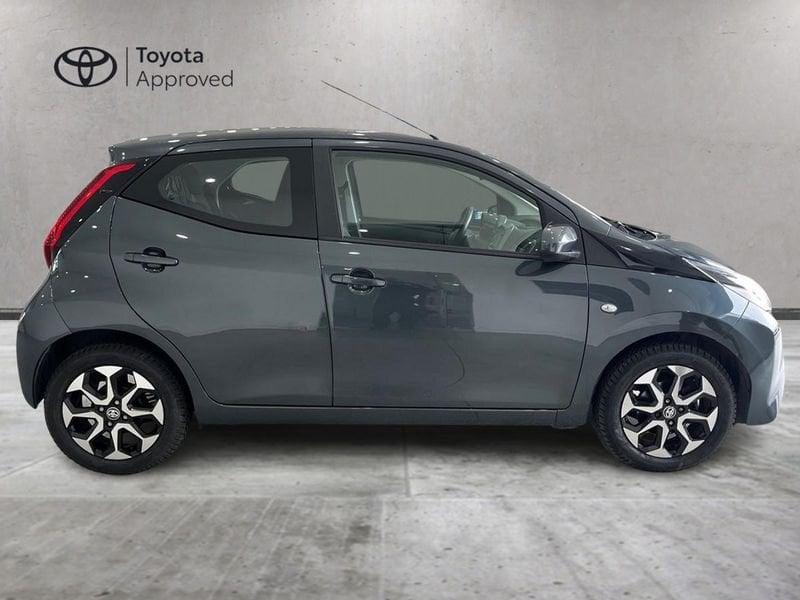 Toyota Aygo Aygo 5p 1.0 x-play m-mt 72cv
