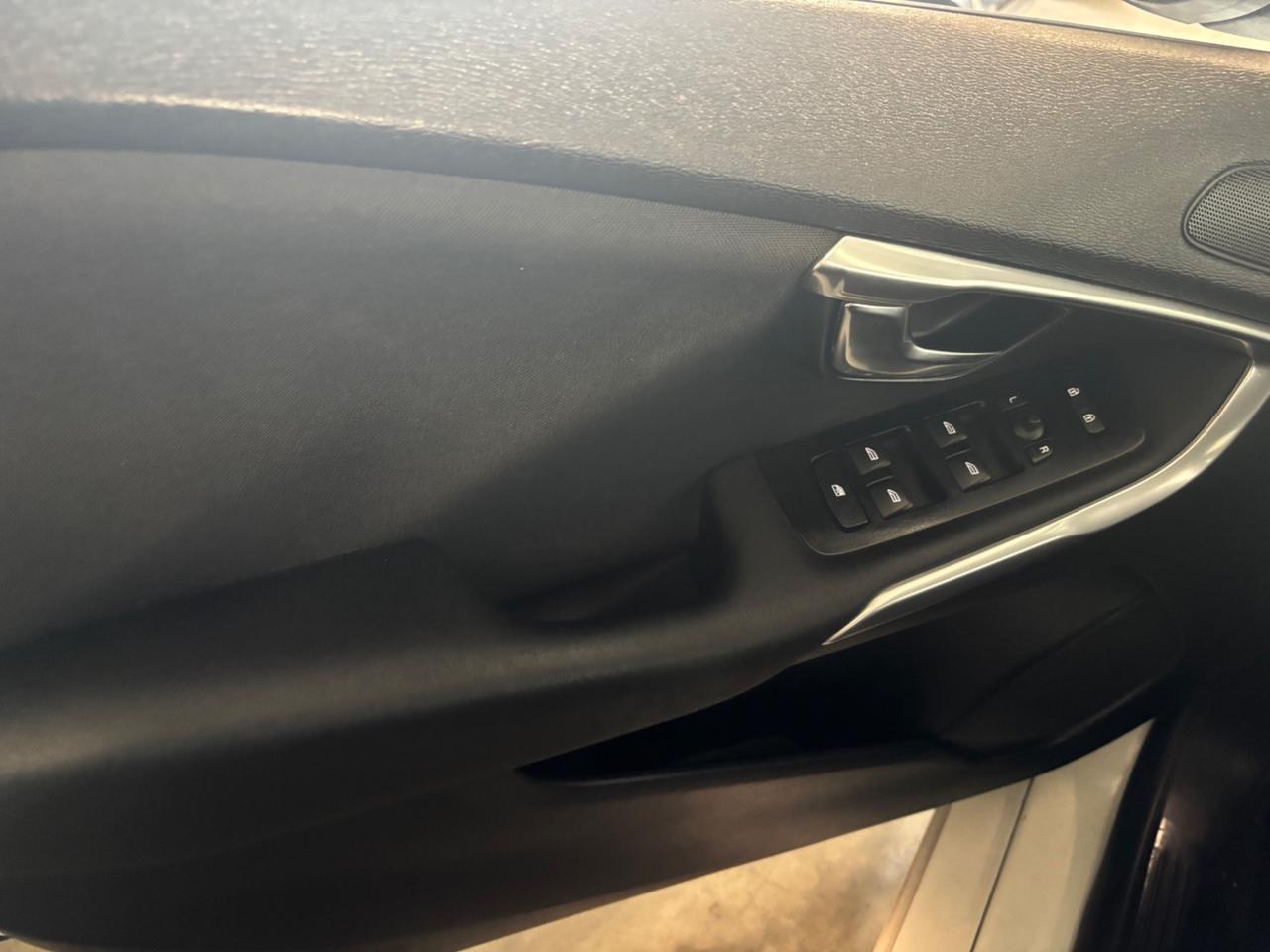 Volvo V40 D2 1.6 Summum |OK NEOPATENTATI |