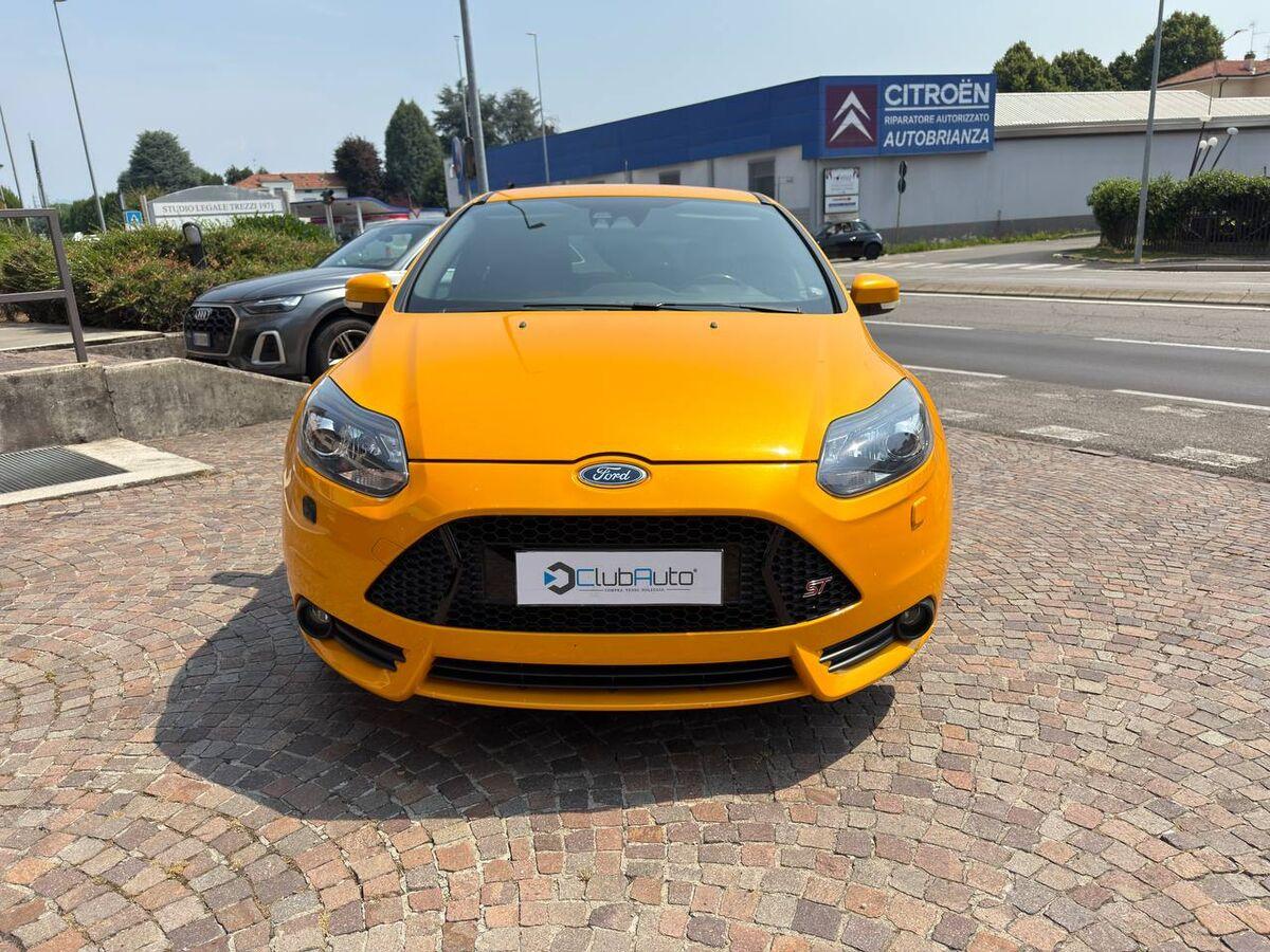 Ford Focus 2.0 ST 250cv 5p