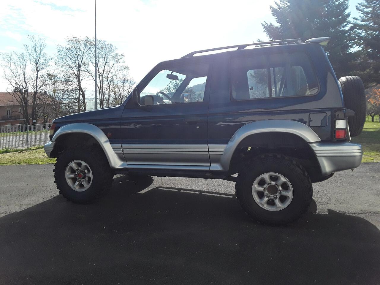 Mitsubishi Pajero 3.5i V6 24V cat MT SS GLS Exec.