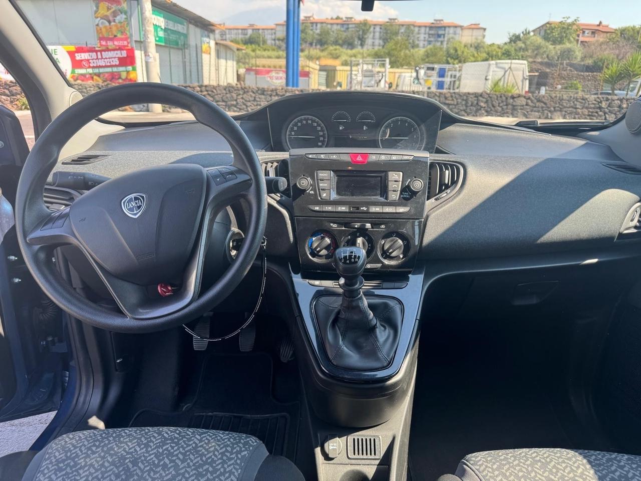 Lancia Ypsilon 1.0 FireFly 5 porte S&S Hybrid Alberta Ferretti