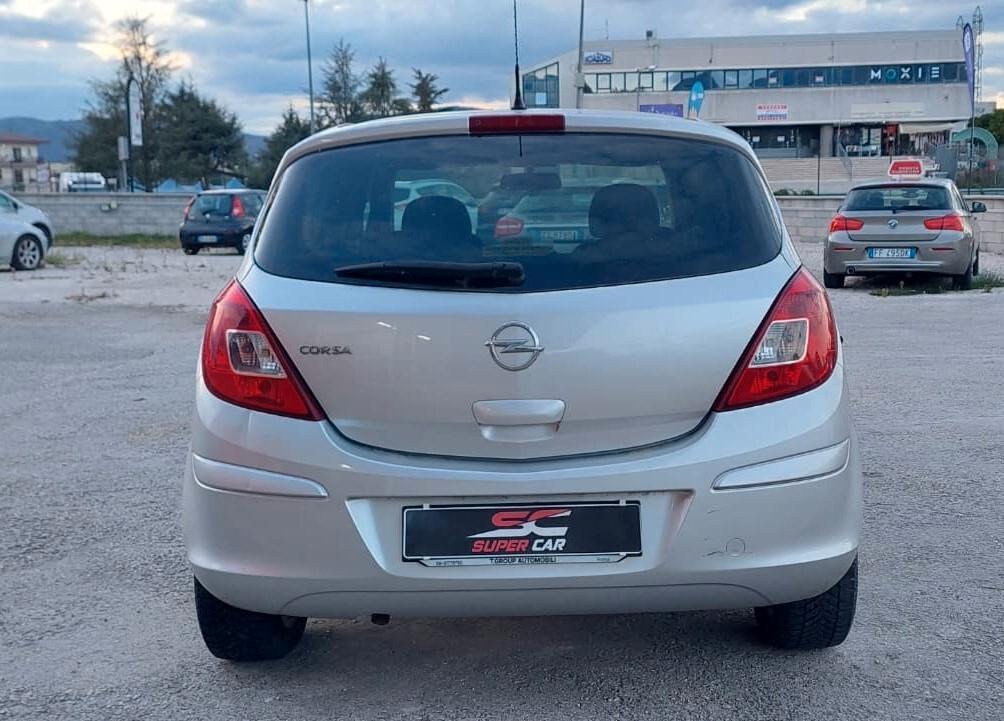 Opel Corsa 1.2 5 porte Cosmo